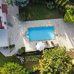 Nyaraló Domizil Opatija A&n, Mit Pool, Wohlfuehloase Zum Geniessen Poljane